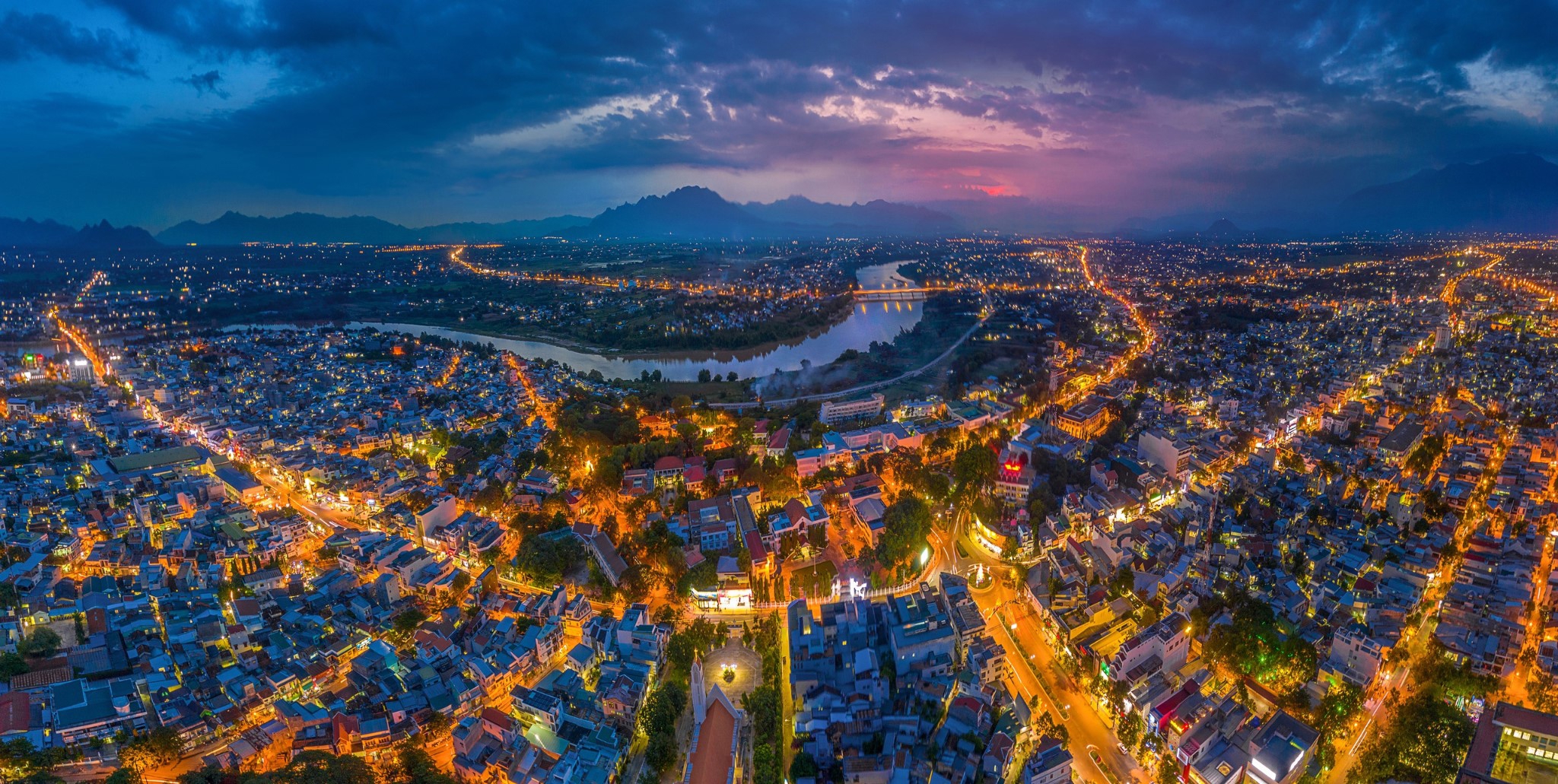 Từ v&ugrave;ng trũng th&agrave;nh v&ugrave;ng s&aacute;ng: Phan Rang (Nam Kh&aacute;nh H&ograve;a) hưởng lợi lớn sau s&aacute;p nhập v&ugrave;ng.