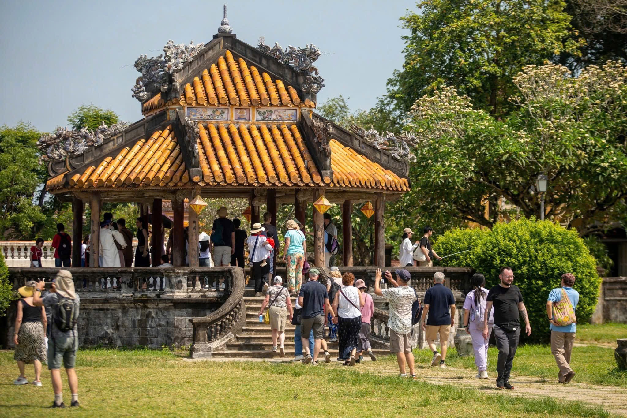 Huế hướng đến xây dựng hình ảnh du lịch thân thiện, hấp dẫn, lấy giá trị trải nghiệm làm trung tâm và hướng đến phát triển bền vững.