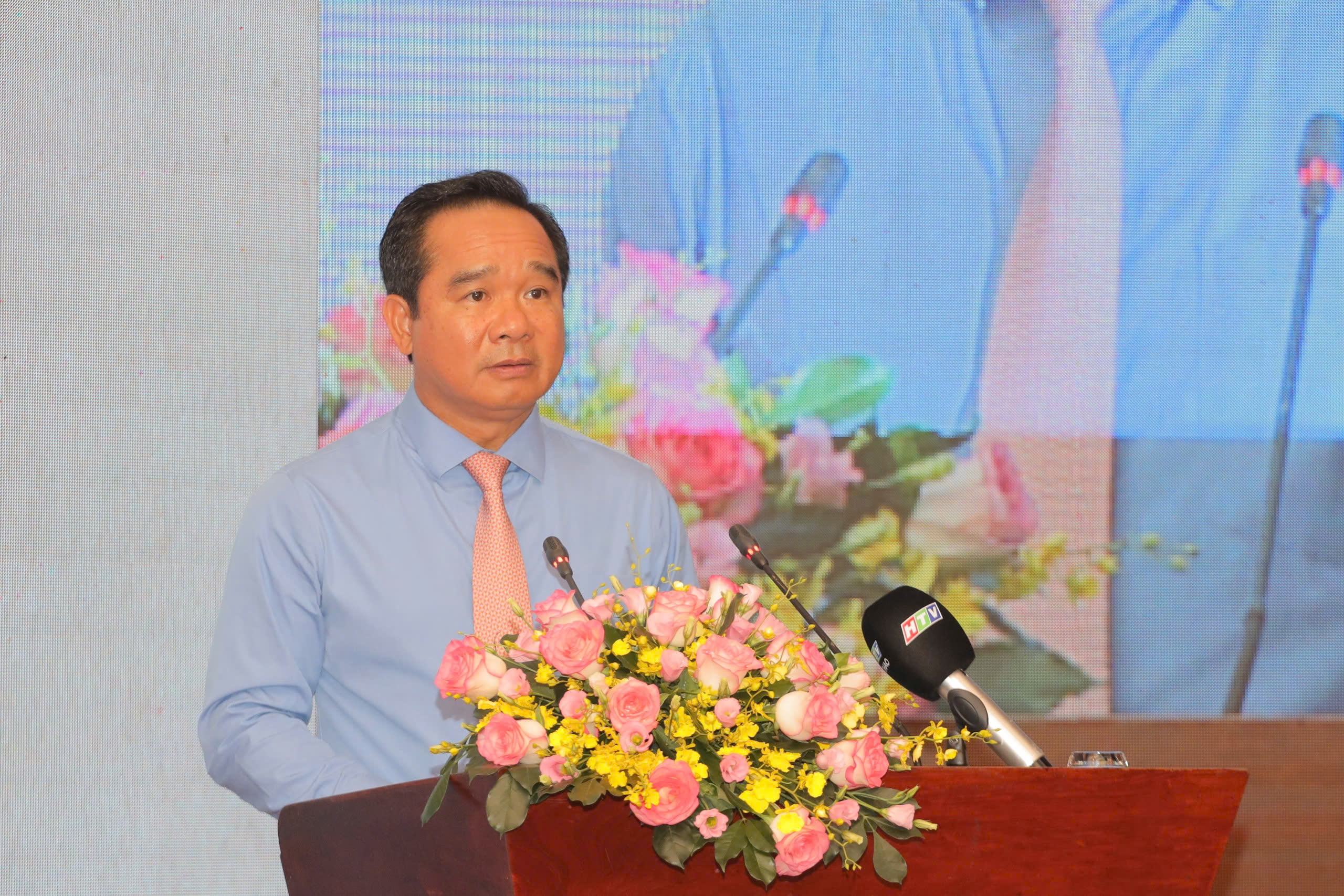 Chủ tịch UBND TP.HCM Nguyễn Văn Được ph&aacute;t biểu khai mạc tại Diễn đ&agrave;n.