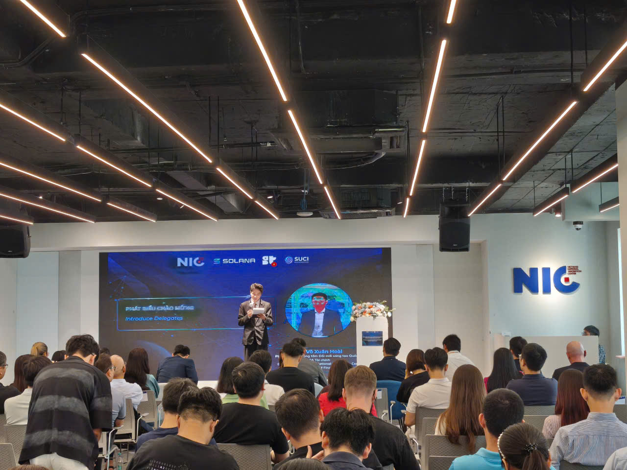 Hội thảo “Phát triển công nghệ chiến lược Blockchain trong kỷ nguyên mới tại Việt Nam” do Trung tâm Đổi mới sáng tạo quốc gia (NIC) tổ chức sáng 2/8.