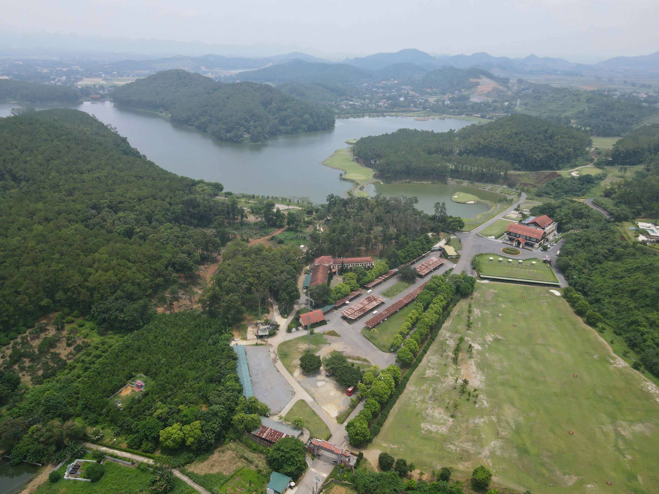 Khu du lịch sinh th&aacute;i vui chơi giải tr&iacute; hồ Đồng Chương&nbsp;