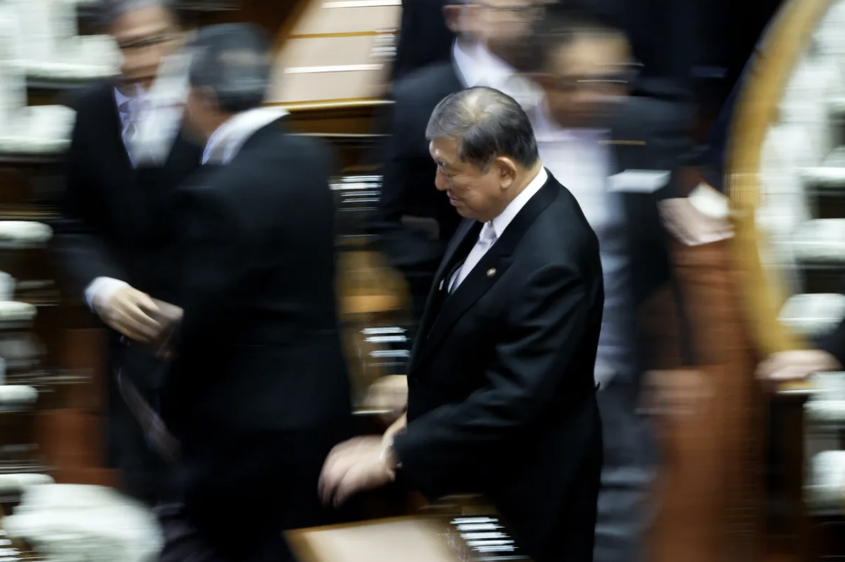 Thủ tướng Shigeru Ishiba tại Quốc hội Nhật Bản ngày 1/8 - Ảnh: Bloomberg.