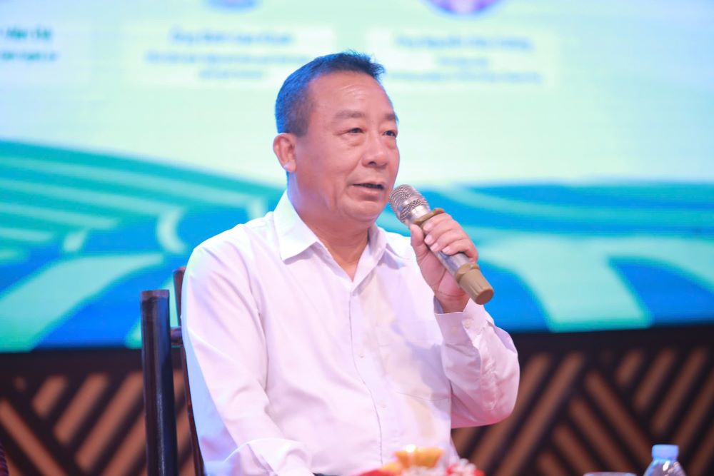 Ông Nguyễn Văn Đệ: 
