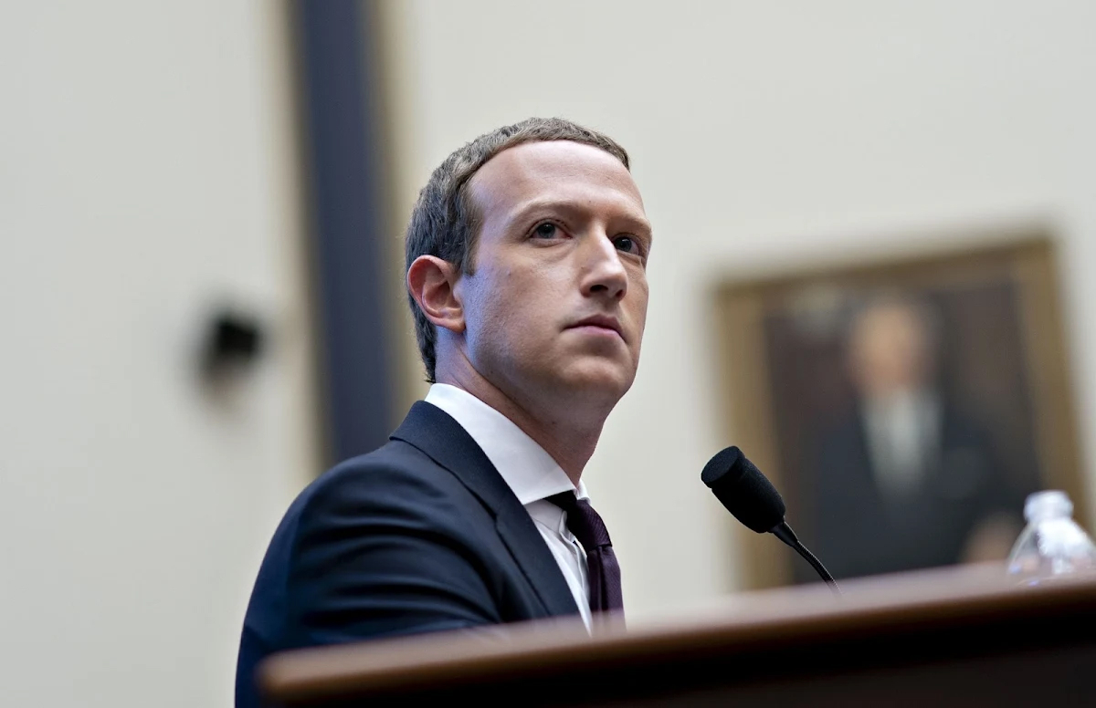 Trong những năm qua, CEO Zuckerberg lu&ocirc;n t&iacute;ch cực đưa trợ l&yacute; AI của Meta l&ecirc;n Facebook, Instagram v&agrave; WhatsApp