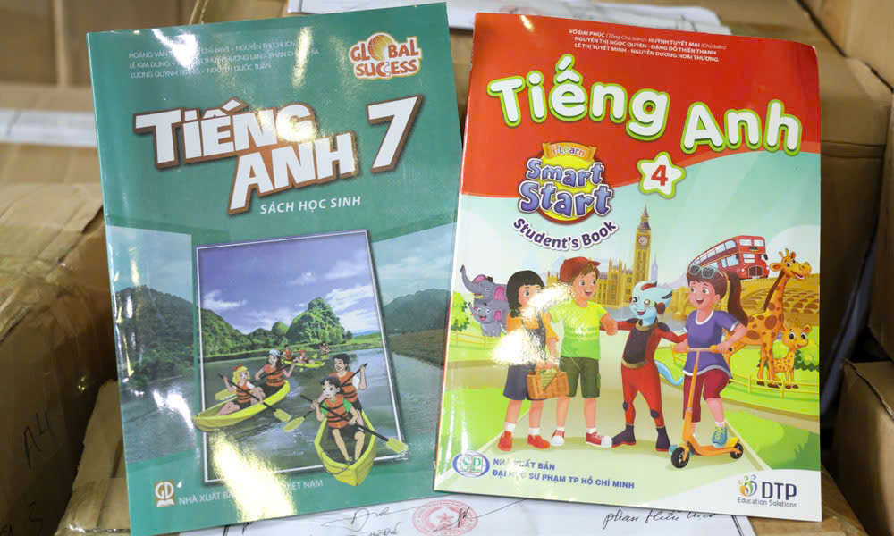 Sách giáo khoa giả. Ảnh: Cổng thông tin điện tử Công an tỉnh Bắc Ninh.