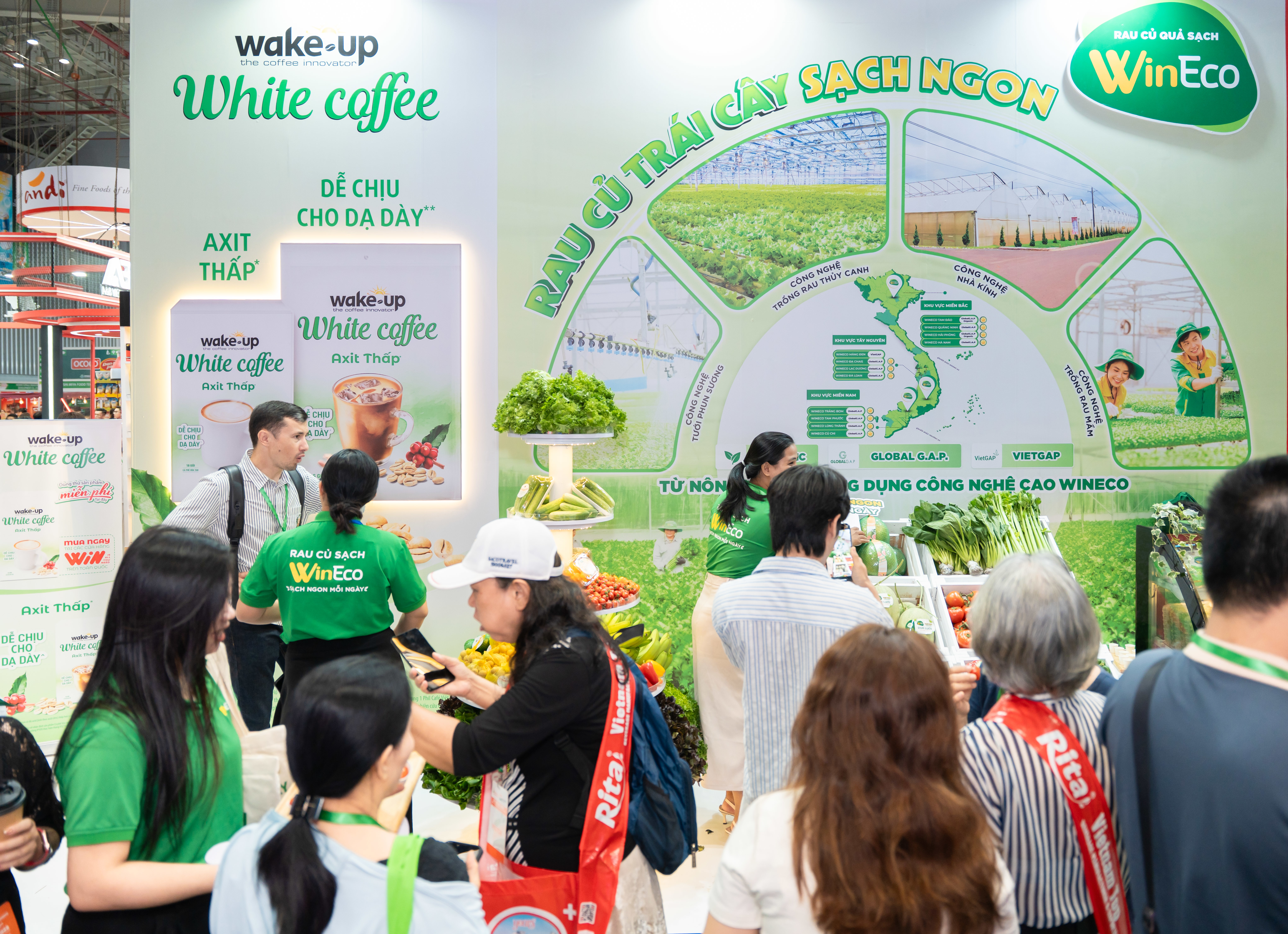 Lần đầu tham gia Vietfood, WinEco - giới thiệu các dòng rau quả hữu cơ, đạt chuẩn VietGAP & GlobalGAP .