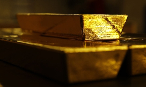 Giá vàng miếng giảm nhẹ, USD tự do neo trên 24.000 đồng