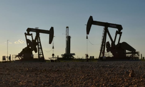 Giá dầu bật tăng nhờ dữ liệu kinh tế khả quan từ Mỹ, Trung Quốc