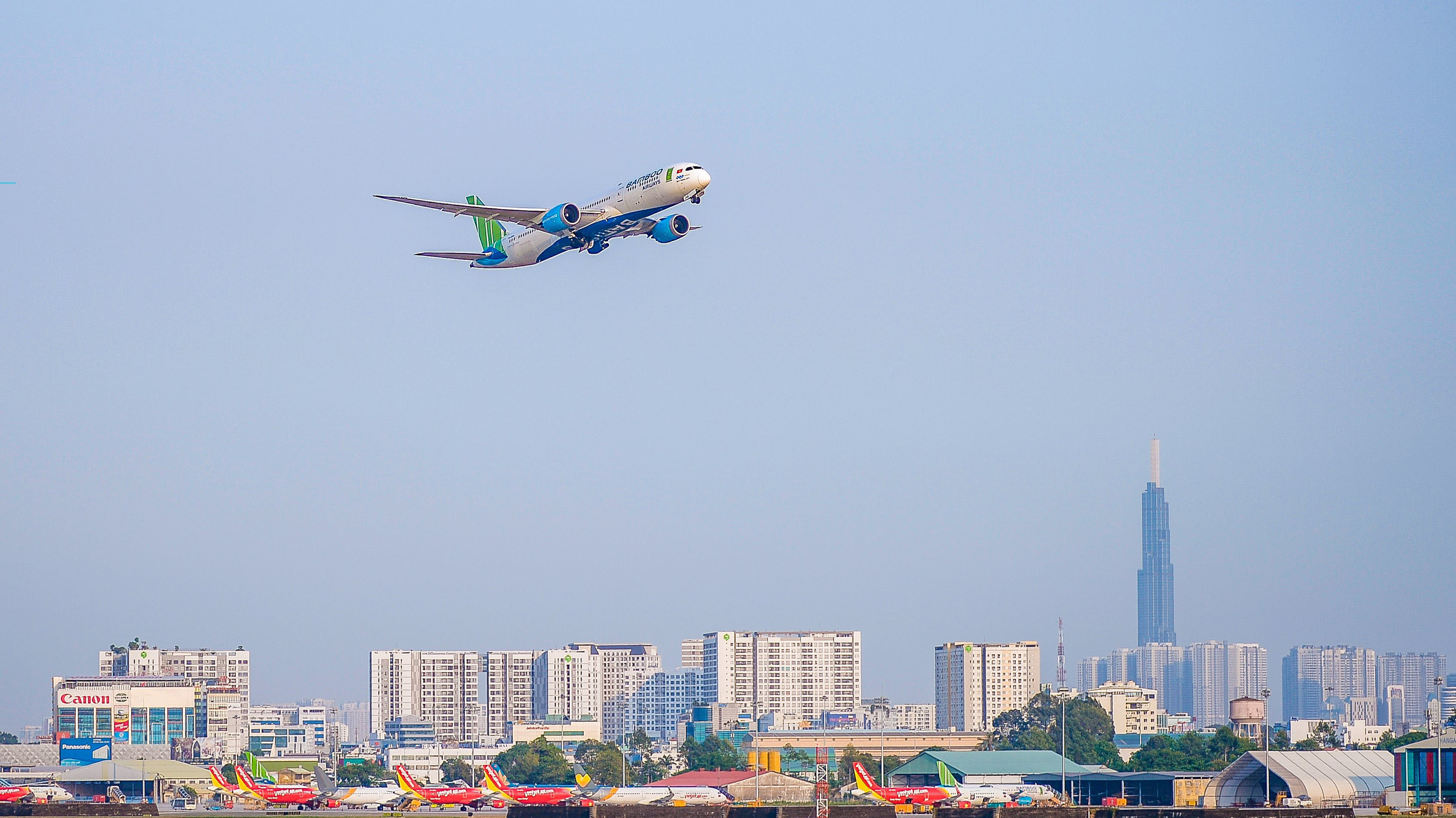 Bamboo Airways nghiên cứu áp dụng hộ chiếu vaccine, sẵn sàng bay quốc tế từ tháng 4.