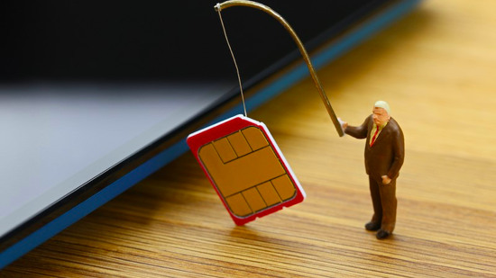 Đối tượng giả mạo nhắn tin hướng dẫn nâng cấp sim 4G để lừa đảo, chiếm đoạt quyền kiểm soát sim điện thoại, đánh cắp thông tin thẻ tín dụng của người tiêu dùng - ảnh minh họa.