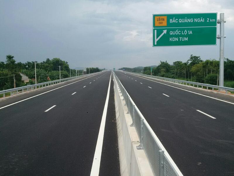 Do đấu thầu không tìm được nhà đầu tư, 2 dự án thành phần đoạn Quốc lộ 45 - Nghi Sơn và đoạn Nghi Sơn - Diễn Châu thuộc tuyến cao tốc Bắc - Nam được chuyển đổi từ phương thức đầu tư PPP sang đầu tư công. Quyết định này được Uỷ ban Thường vụ Quốc hội thông qua tại phiên họp 52 đầu tháng 1/2021 - Ảnh minh họa