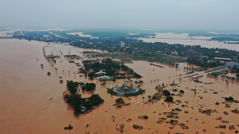 Lũ lụt tại tỉnh Quảng Trị tháng 10/2020 - Ảnh: Reuters