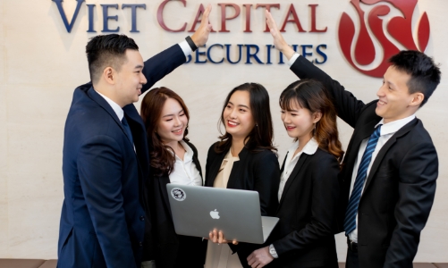 Chứng khoán Bản Việt được vinh danh liên tiếp tại 3 hạng mục quốc tế