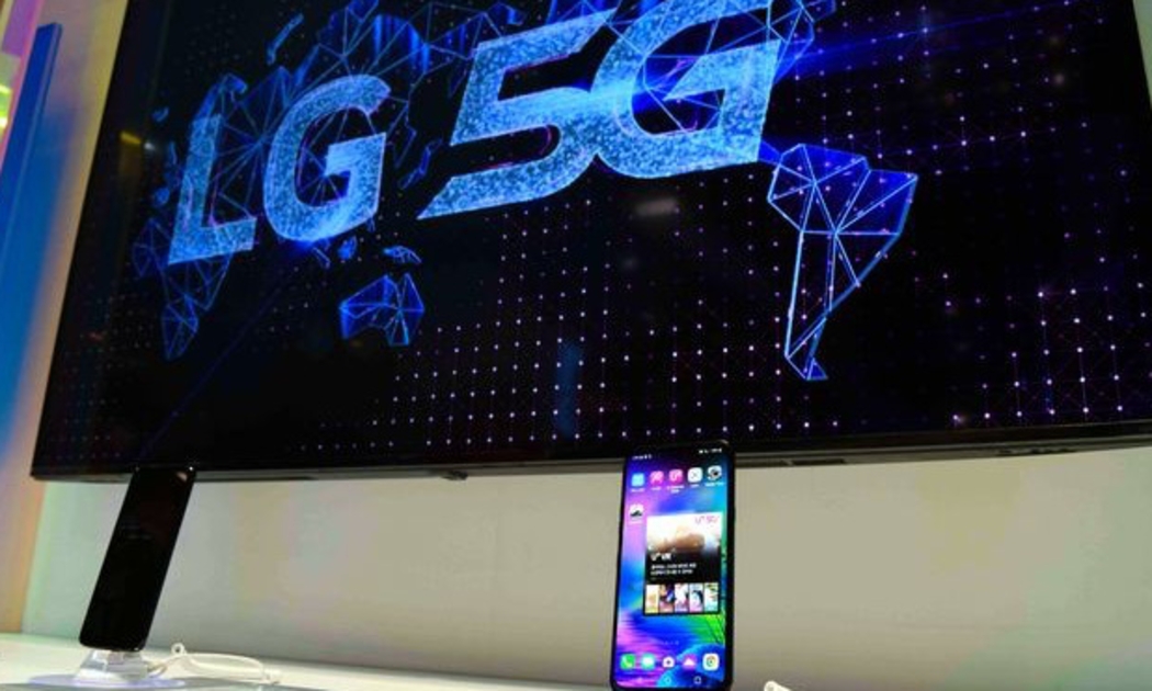 Hiện tại, LG chỉ nắm 2% thị phần smartphone toàn cầu - Ảnh: AP