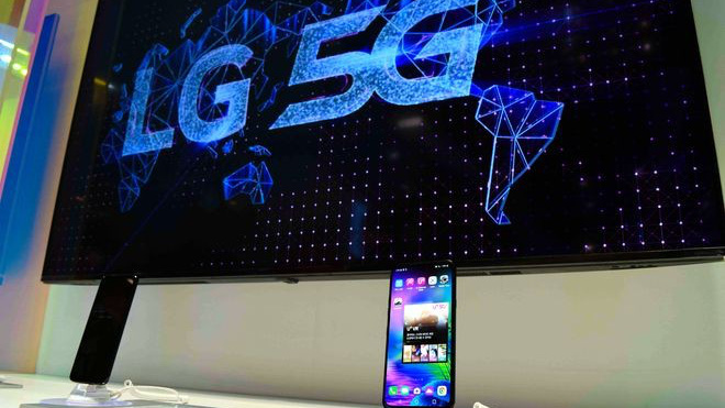 Hiện tại, LG chỉ nắm 2% thị phần smartphone toàn cầu - Ảnh: AP