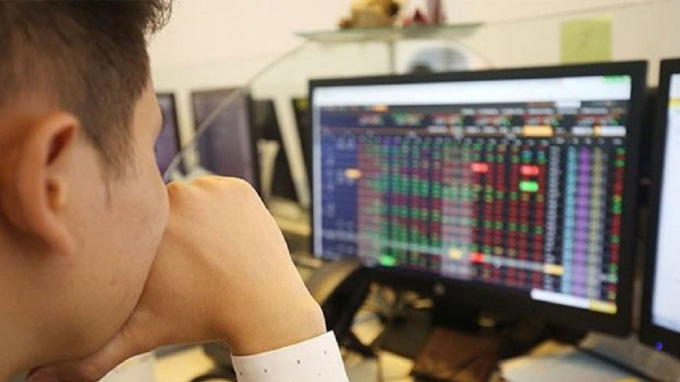 Được hỗ trợ bởi định giá rẻ so với các thị trường trong khu vực, sức mạnh kinh tế vĩ mô của Việt Nam có thể sẽ giúp thu hút dòng vốn đầu tư.