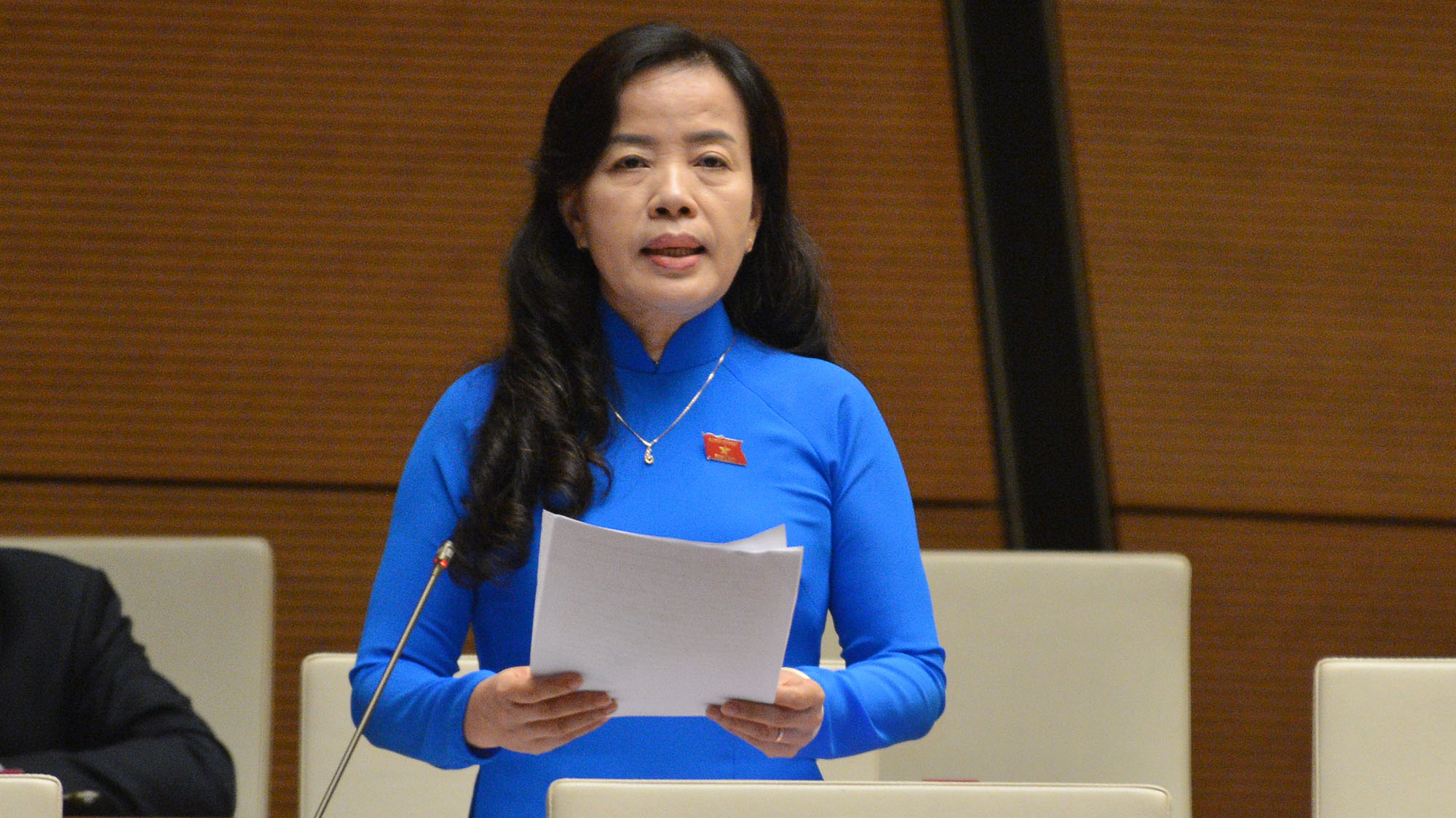 Đại biểu Nguyễn Thị Kim Thúy - Đoàn đại biểu Quốc hội thành phố Đà Nẵng, phát biểu tại phiên thảo luận - Ảnh: Quochoi.vn