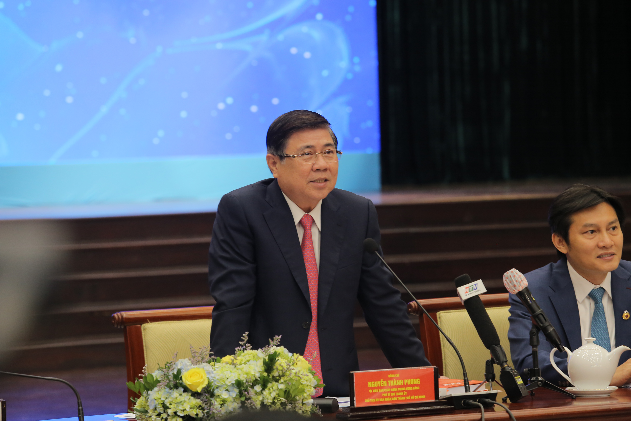 &Ocirc;ng Nguyễn Th&agrave;nh Phong, Chủ tịch UBND Tp.HCM.