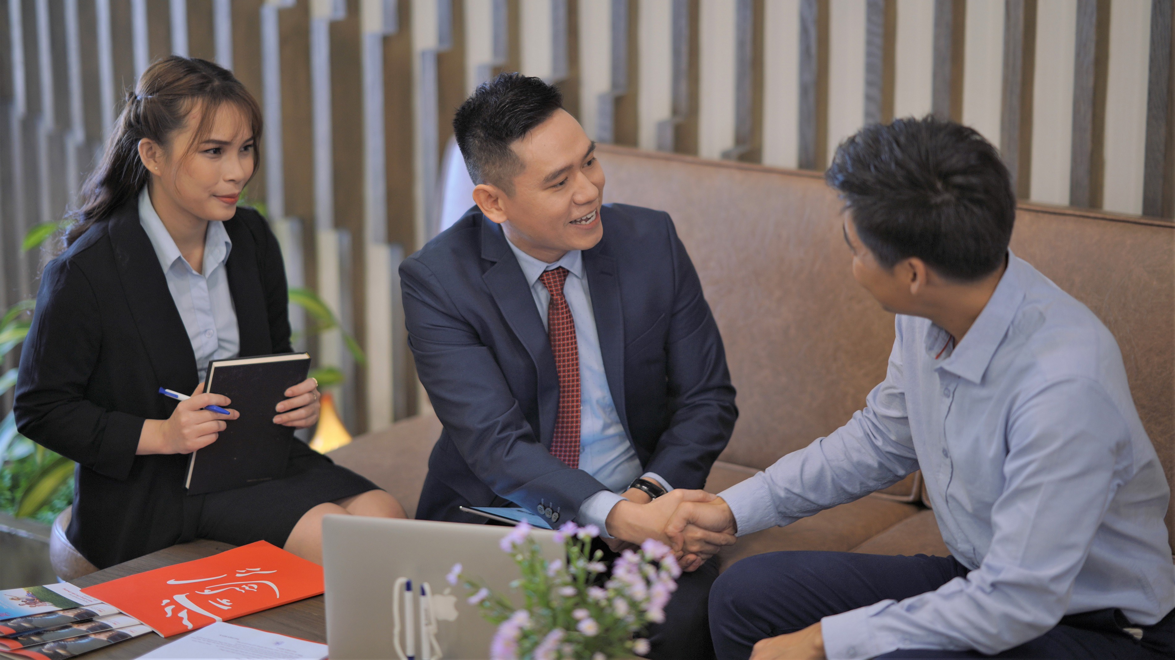 Năm 2020, Prudential Việt Nam tiếp tục được ghi nhận trong ngành bảo hiểm và xếp thứ 2 trong "Top 10 thương hiệu có Trải nghiệm Khách hàng Xuất sắc nhất 2020".