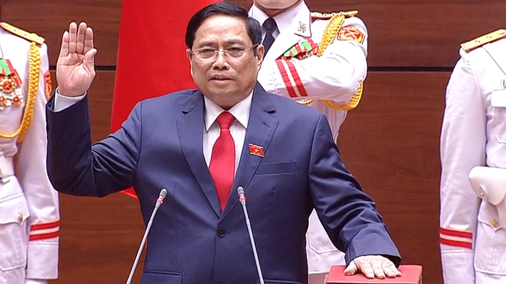 Ông Nguyễn Minh Chính tuyên thệ nhậm chức Thủ tướng Chính phủ - Ảnh: VTV