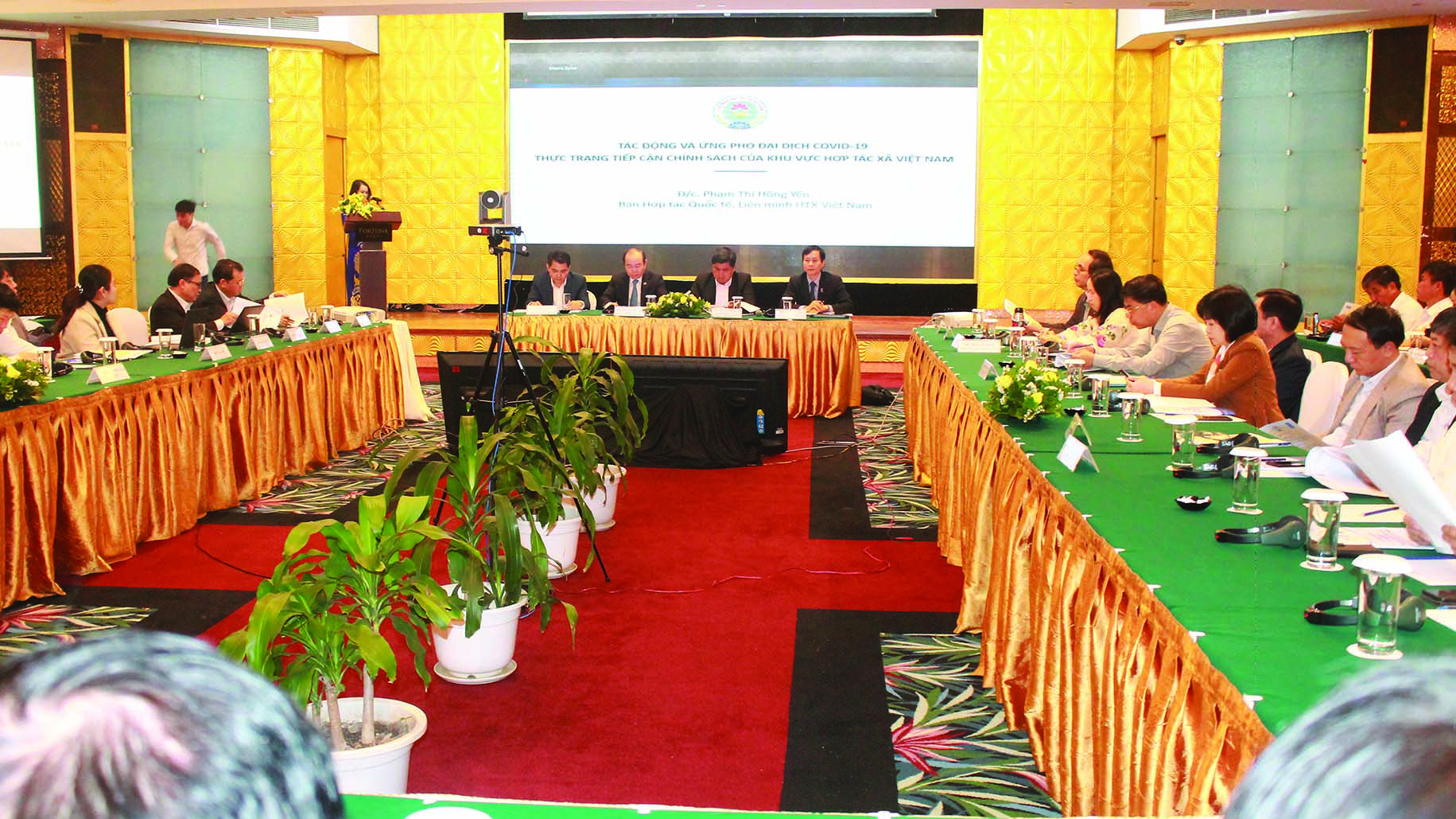 Diễn đàn "Thực trạng tiếp cận chính sách và giải pháp nâng cao năng lực thích ứng cho hợp tác xã trong bối cảnh mới".