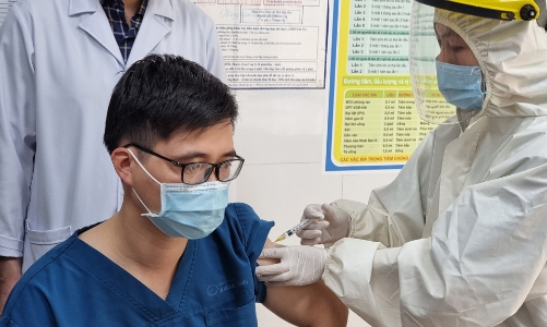 Gần 40.000 người đã tiêm vaccine Covid-19 tại 19 địa phương
