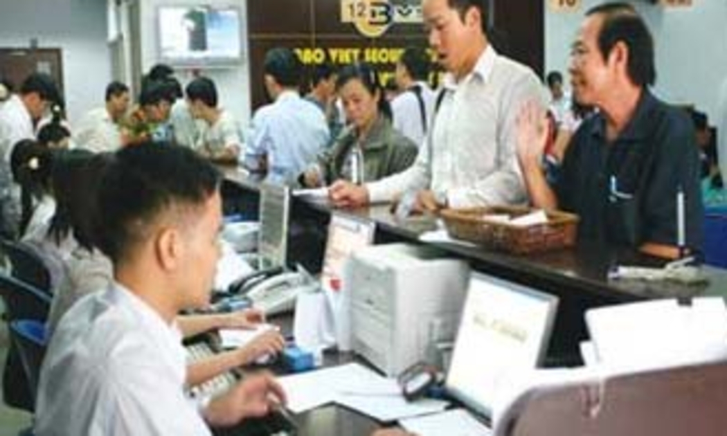 Ở ta, rất nhiều bộ, ngành, cơ quan quản lý đều có người phát biểu về thị trường chứng khoán, khiến cho nhà đầu tư rơi vào mê hồn trận thông tin chính sách, không biết đâu mà lần.