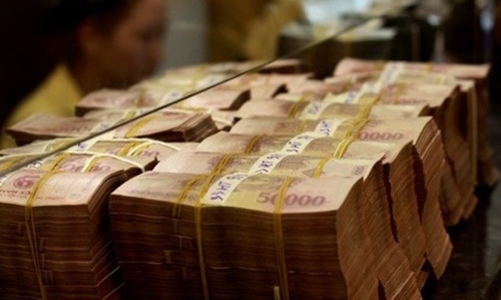 Hé mở nguồn tiền dùng tái cơ cấu ngân hàng