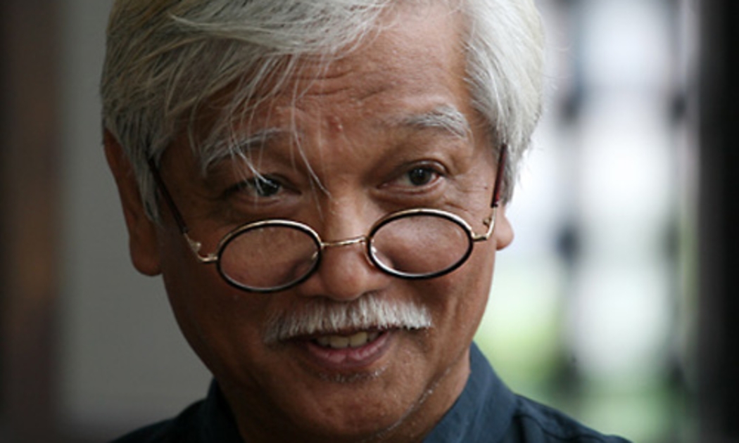 Mươi ngày trước, “ông nghị” Dương Trung Quốc cũng đã từng nói với báo 
chí rằng, ông không nghĩ nhiều đến kết quả được công bố sau khi lấy 
phiếu, mà nghĩ rằng người cho điểm cuối cùng là nhân dân.