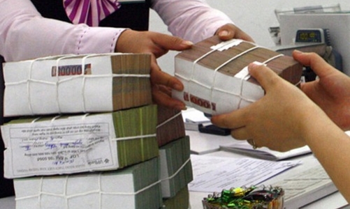 Khối ngoại giục tăng “room” sở hữu tại ngân hàng nội