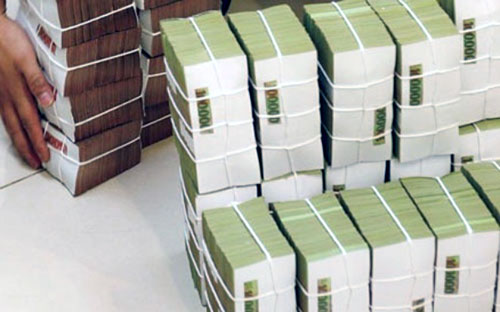 Theo Ngân hàng Nhà nước, với việc áp dụng đầy đủ chuẩn mực mới về phân 
loại nợ, từ quý 1/2015 không còn tồn tại hai số liệu nợ xấu (số liệu 
theo báo cáo của tổ chức tín dụng và số liệu theo kết quả giám sát của 
Ngân hàng Nhà nước).