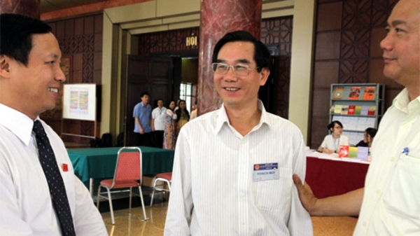 Nhật ký nghị trường: Cờ đã đến tay…