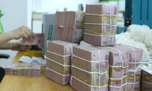 Tiền gửi kho bạc vào ngân hàng tăng đột biến