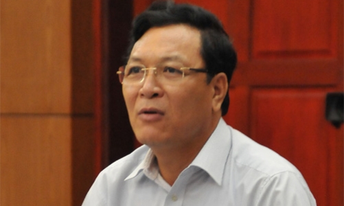 Sách giáo khoa in cờ Trung Quốc: Có lợi ích nào chi phối?