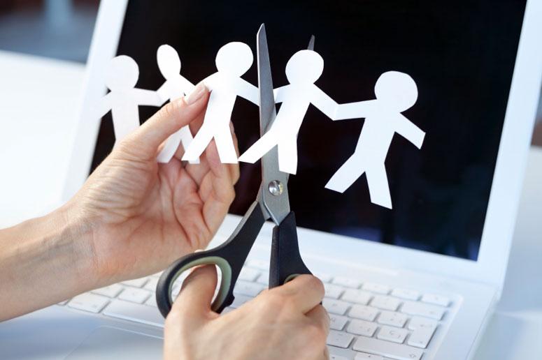 Cập nhật đến 25/9/2015, báo cáo cho biết theo kết quả thẩm tra đối tượng tinh giản biên chế, đã có 8 bộ, ngành và 13 địa phương thực hiện tinh giản biên chế năm 2015, với số lượng tinh giản biên chế là 1.307 người.