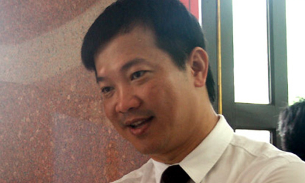 Ông Mai Hữu Tín: 