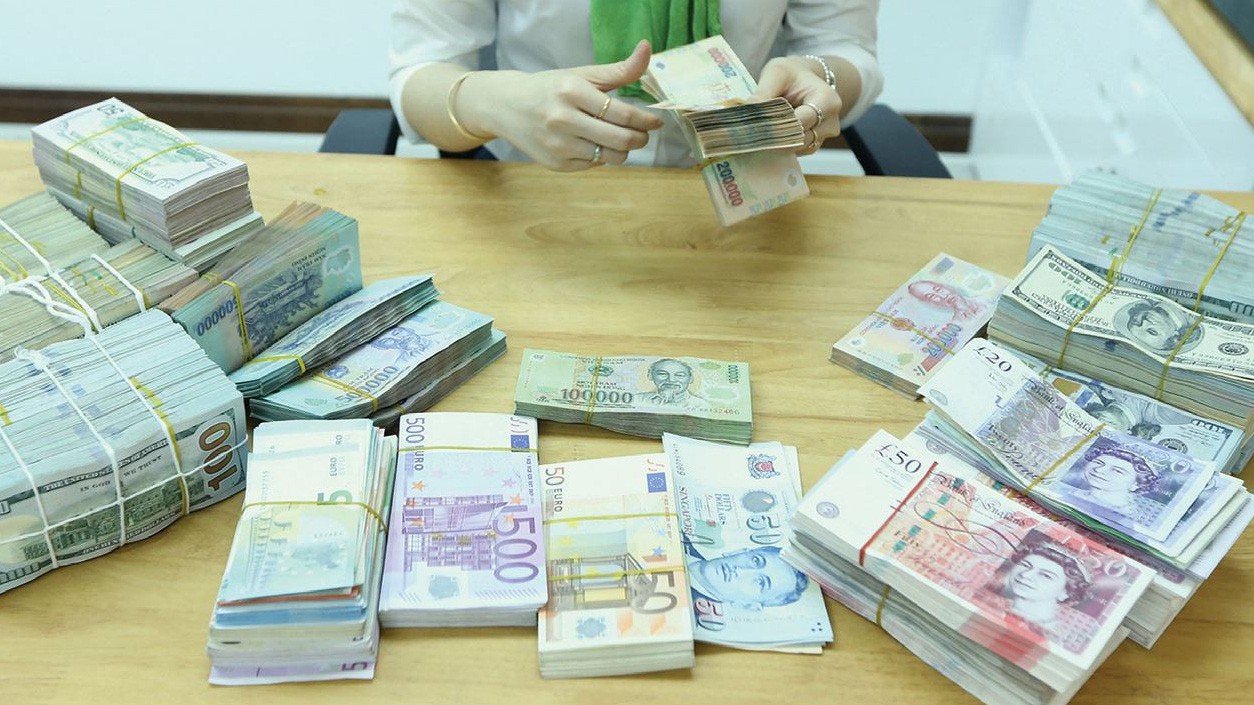 Kinh tế Việt Nam những năm qua có đòn bẩy tín dụng với tổng dư nợ thường xuyên ở mức cao, từ 110 - 120% GDP.