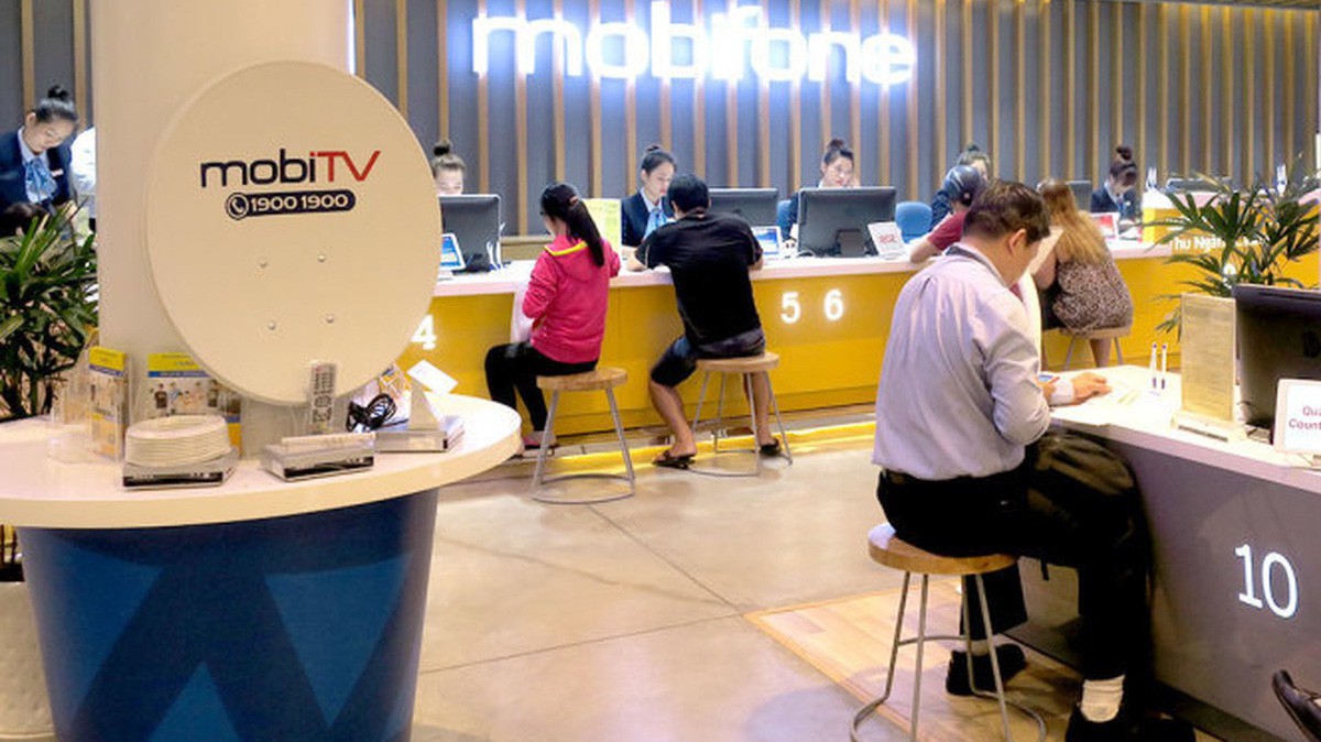 Cuối phiên chất vấn sáng 17/11, đại biểu Lê Thanh Vân (Cà Mau) đã nêu 3 câu hỏi liên quan đến công tác quản lý Nhà nước của Bộ Thông tin và Truyền thông đối với thương vụ MobiFone mua cổ phần của AVG - Ảnh: Tuổi Trẻ.