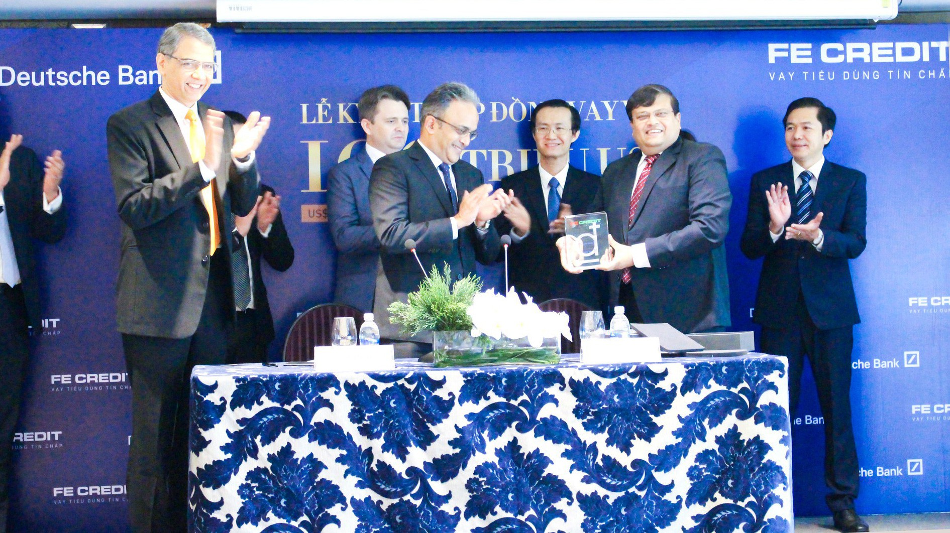 Đang nắm giữ gần 50% thị phần trong lĩnh vực tài chính tiêu dùng tại Việt Nam, theo FE Credit, khoản vay này sẽ góp phần gia tăng tiềm lực tài chính, hỗ trợ công ty tiếp tục phát triển kinh doanh và củng cố vị thế dẫn đầu trong lĩnh vực tài chính tiêu dùng tại Việt Nam.