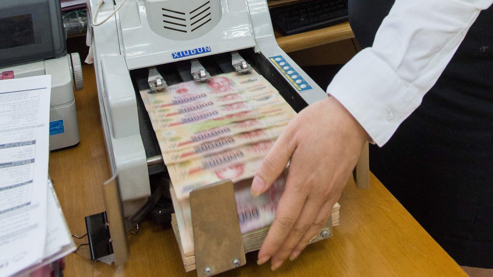 Tổ chức tín dụng chỉ được sử dụng khoản vay đặc biệt để hỗ trợ thanh khoản vào mục đích chi trả tiền gửi của người gửi tiền là cá nhân.