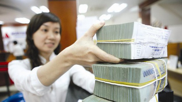 Sau khi đột ngột nới mạnh giới hạn tỷ lệ sử dụng vốn ngắn hạn cho vay trung và dài hạn từ 30% lên tới 60%, từ cuối 2015 Ngân hàng Nhà nước bắt đầu lên kế hoạch siết lại.