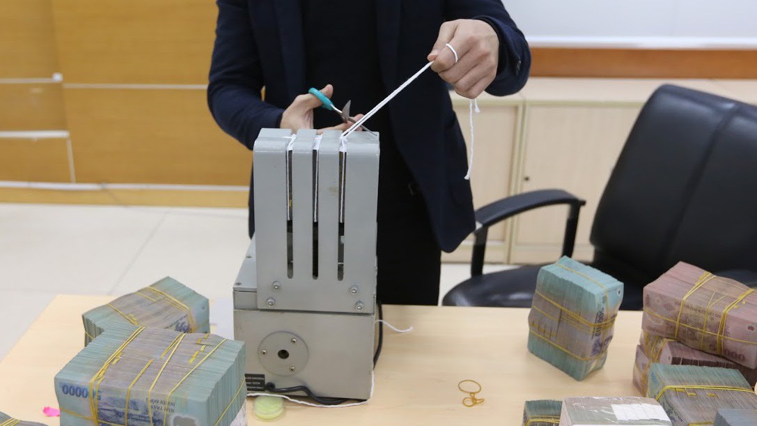 Lần cắt giảm các lãi suất điều hành gần nhất là vào 10/7/2017 với bước thận trọng, chỉ 0,25%/năm - Ảnh: Quang Phúc.