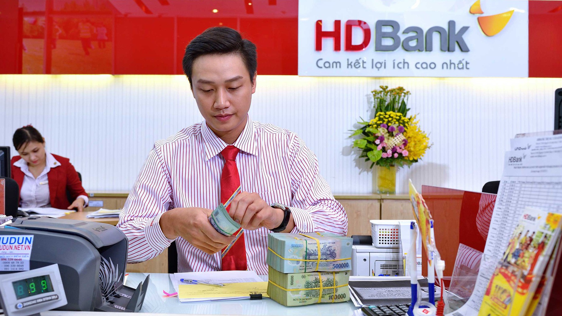 Với sản phẩm này của HDBank, khách hàng có thêm tiện ích "để dành" và tích lũy tiền gửi theo thời gian, số tiền, hình thức linh hoạt để có mức sinh lời cao hơn cho những khoản nhàn rỗi.