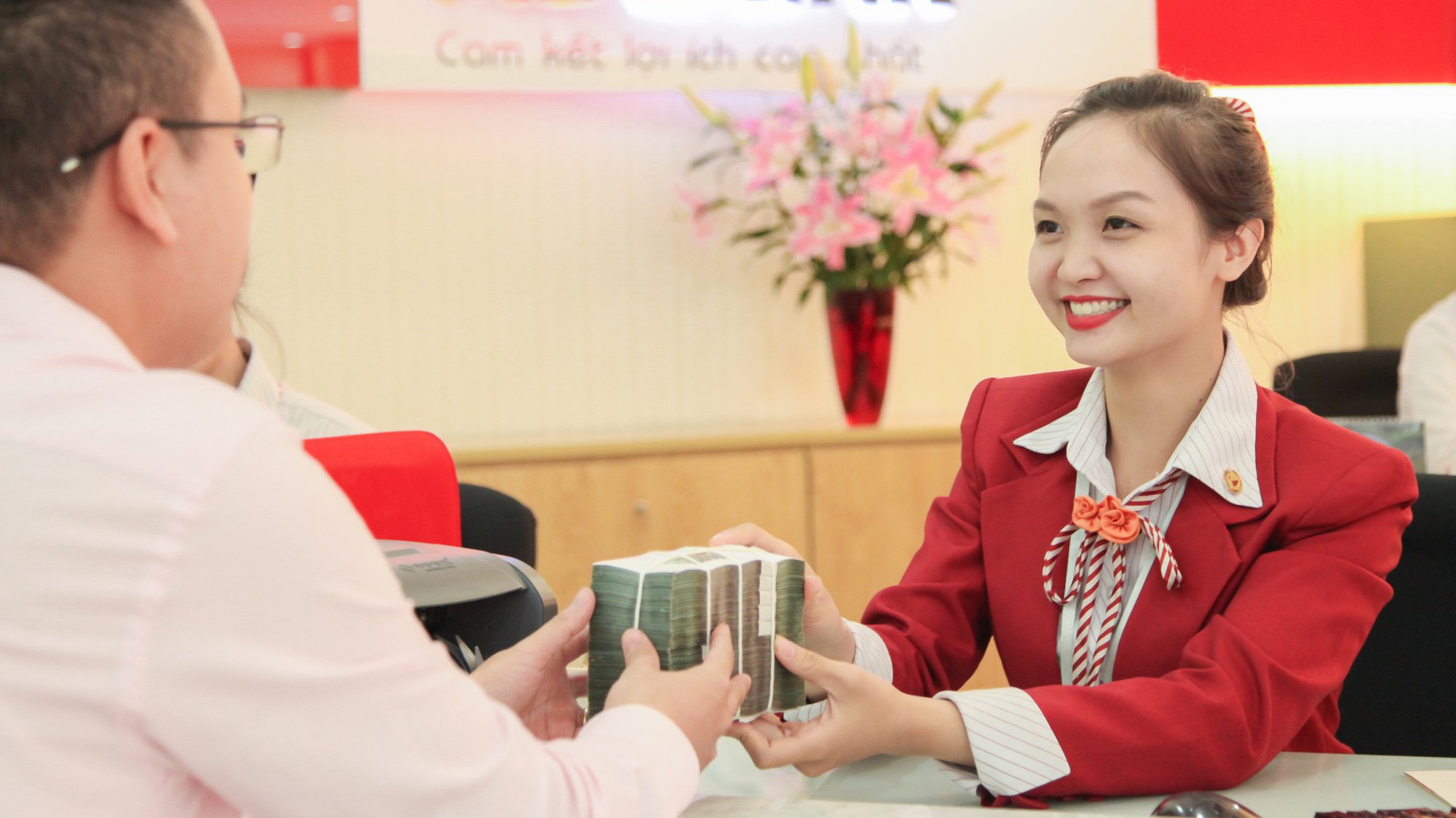 Chương trình ưu đãi cộng thêm lãi suất này áp dụng với những khoản tiết kiệm gửi 13 tháng.