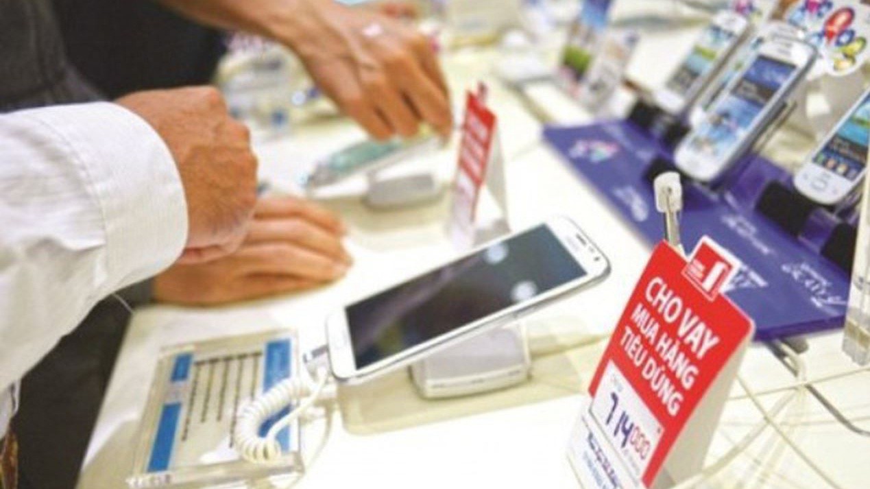 Tín dụng tiêu dùng đang và sẽ có thêm nhiều tổ chức tín dụng tham gia, thêm cạnh tranh để nâng cao hơn chất lượng sản phẩm cũng như thêm cạnh tranh về lãi suất cho vay.