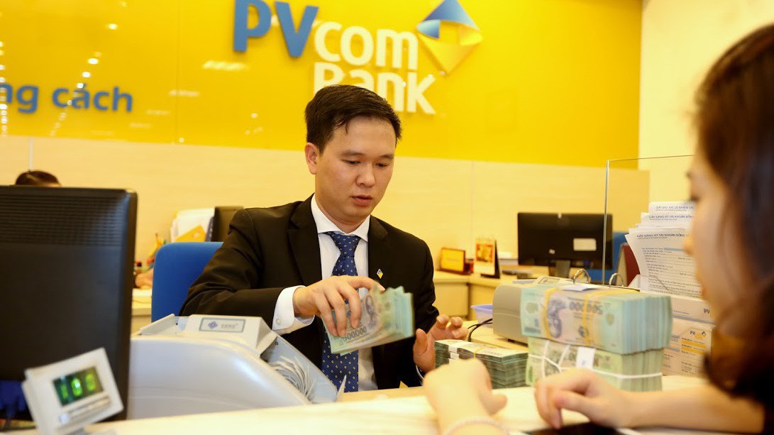 Với mức tăng hơn 7% tính đến cuối tháng 7 (cùng kỳ 2017 tăng hơn 9%), dư địa để tăng trưởng tín dụng 5 tháng cuối năm 2018 là không nhỏ - Ảnh: Quang Phúc.