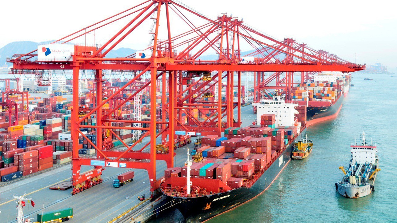 Cán cân thương mại hàng hóa của Việt Nam từ đầu năm đến hết ngày 15/9/2018 tiếp tục thặng dư với mức ​5,57 tỷ USD.