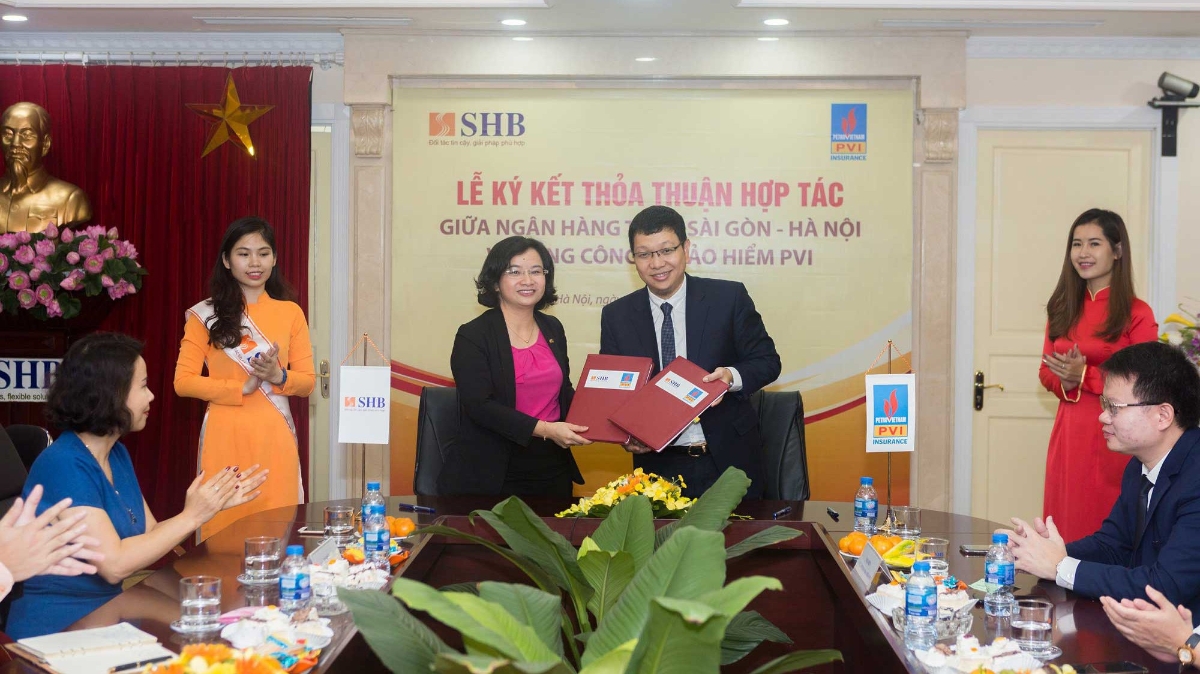 Lễ ký hợp tác giữa SHB với PVI.