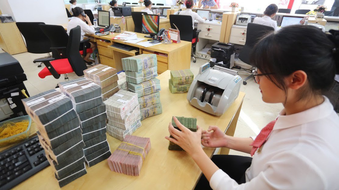 Cuối 2018, nhiều ngân hàng thương mại Việt Nam có thêm bước tiến mới về vốn điều lệ, chuẩn bị cho năm kinh doanh 2019 - Ảnh: Quang Phúc.