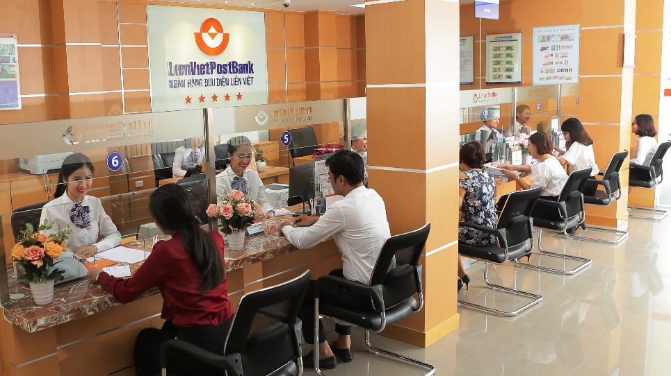 Tính đến ngày 31/10/2018, lợi nhuận trước thuế của LienVietPostBank đạt 1.190 tỷ đồng, tương đương 99,1% chỉ tiêu kế hoạch lợi nhuận của năm 2018 (1.200 tỷ đồng).